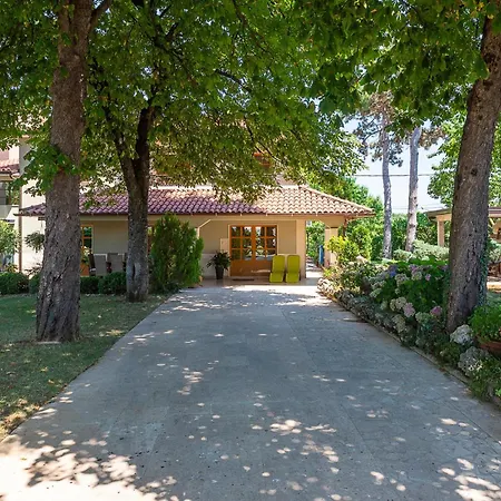 Apartment Svetvincenat Uv-1911 * Svetvinčenat