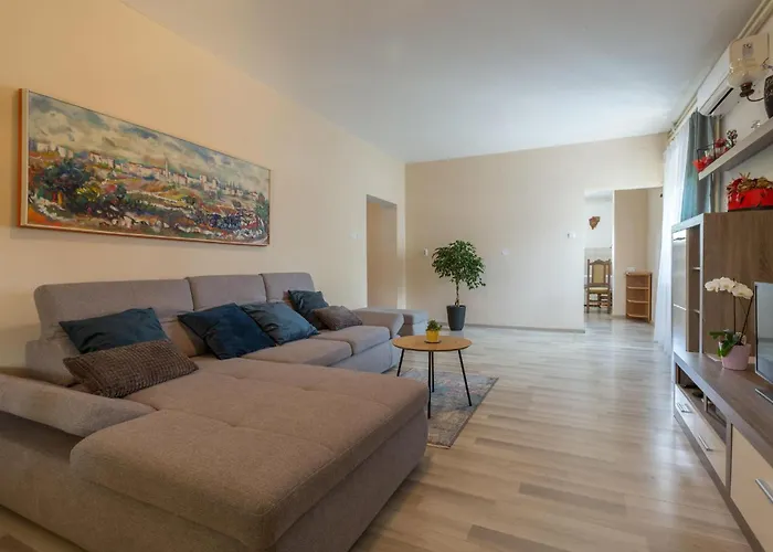 Apartment Svetvincenat Uv-1911 Apartman Svetvincenat